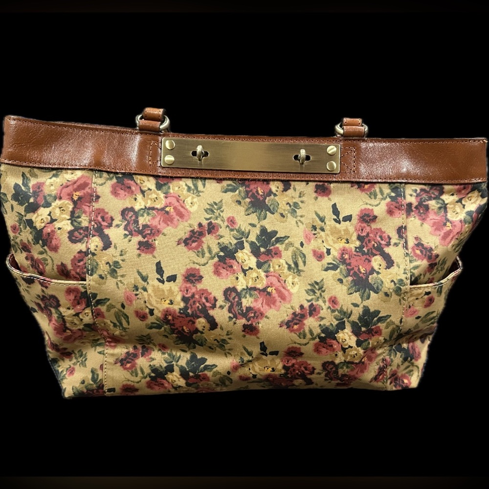 New Patricia Nash purse. From smoke free home.